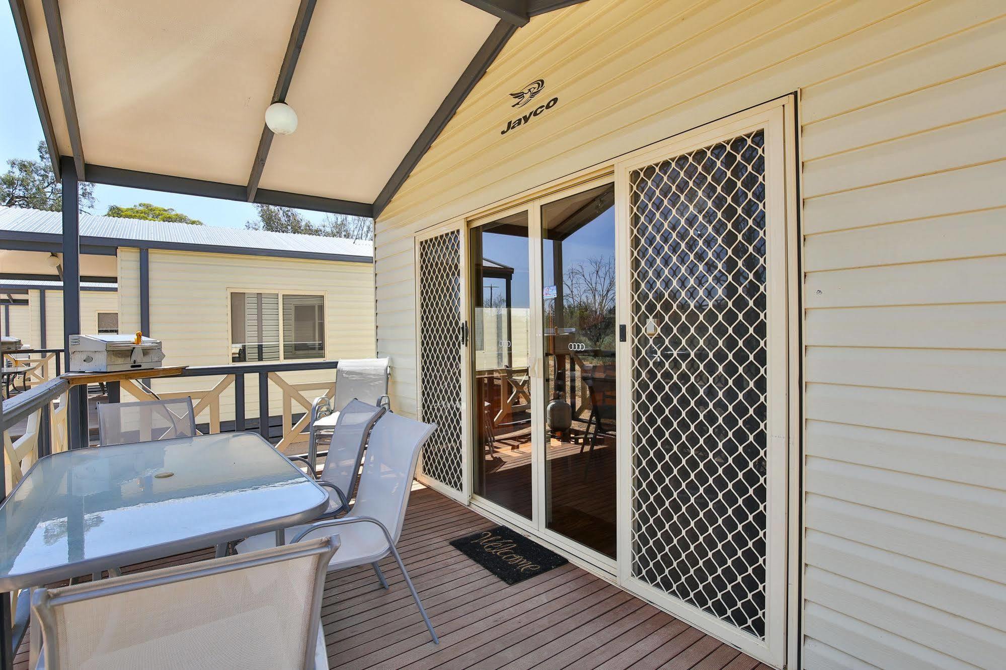 Nrma Mildura Riverside Holiday Park ภายนอก รูปภาพ